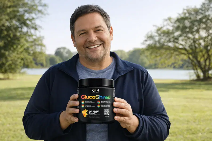 Man_in_park_holding_GlucoShred